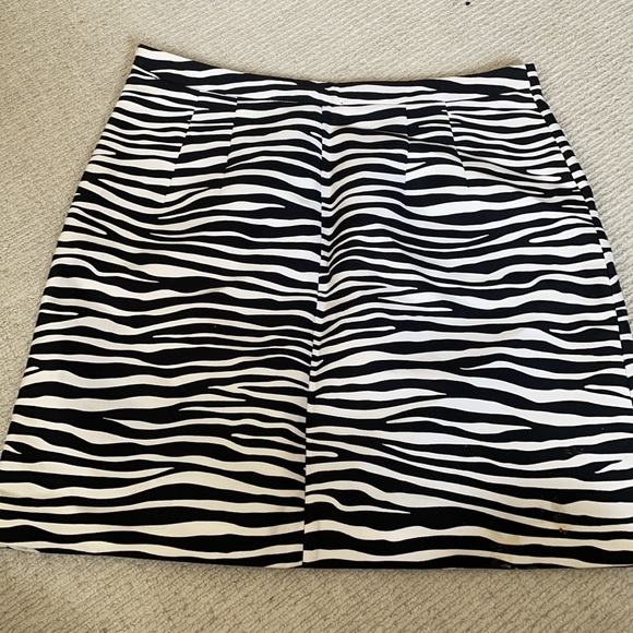 Michael Kors Collection Zebra Print Mini Skirt - Picture 4 of 11